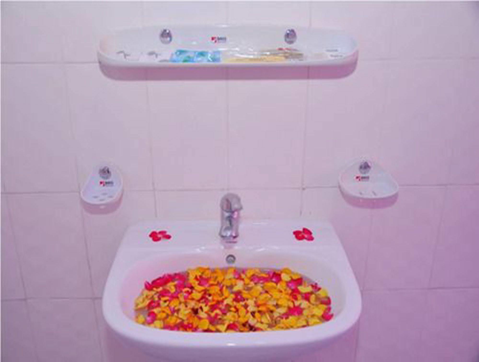 Royal Tulip Hotel Mandalaj Zewnętrze zdjęcie