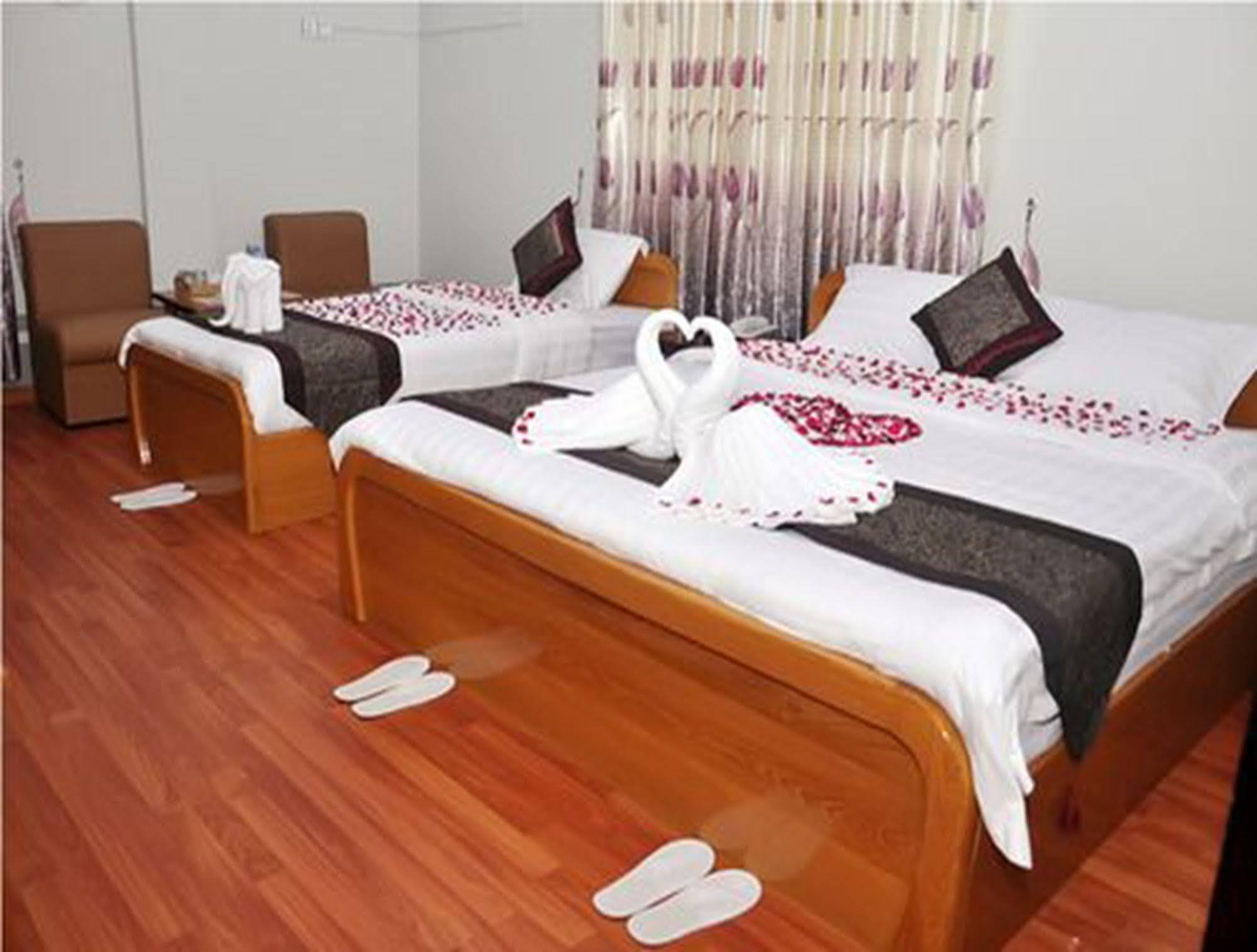Royal Tulip Hotel Mandalaj Zewnętrze zdjęcie