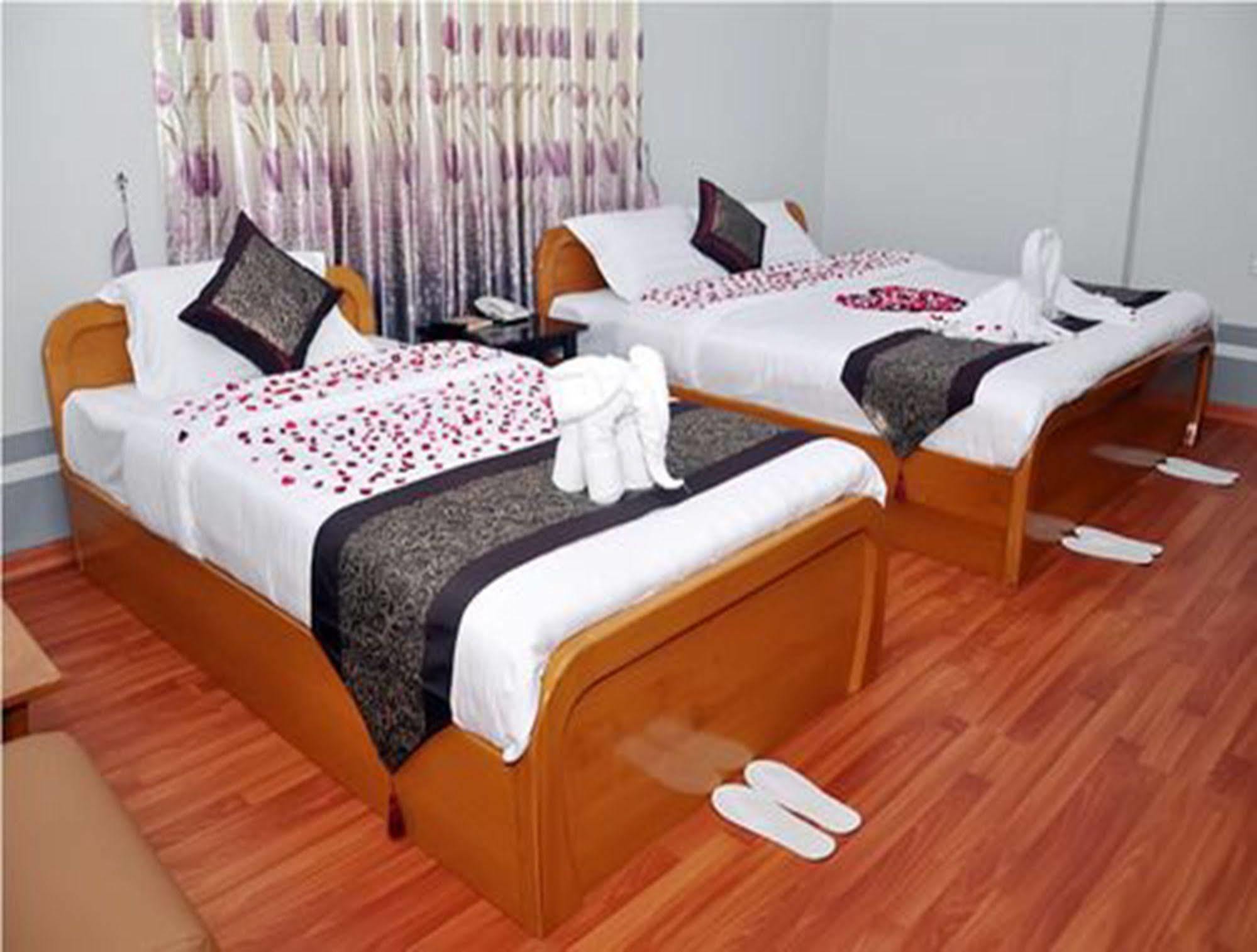 Royal Tulip Hotel Mandalaj Zewnętrze zdjęcie