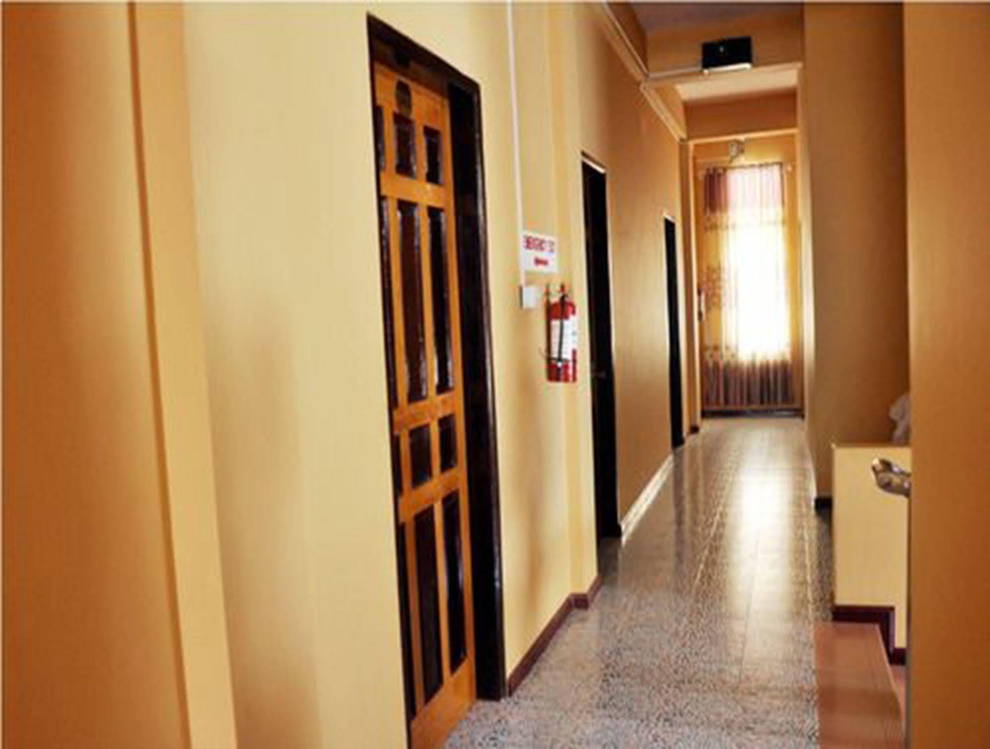 Royal Tulip Hotel Mandalaj Zewnętrze zdjęcie