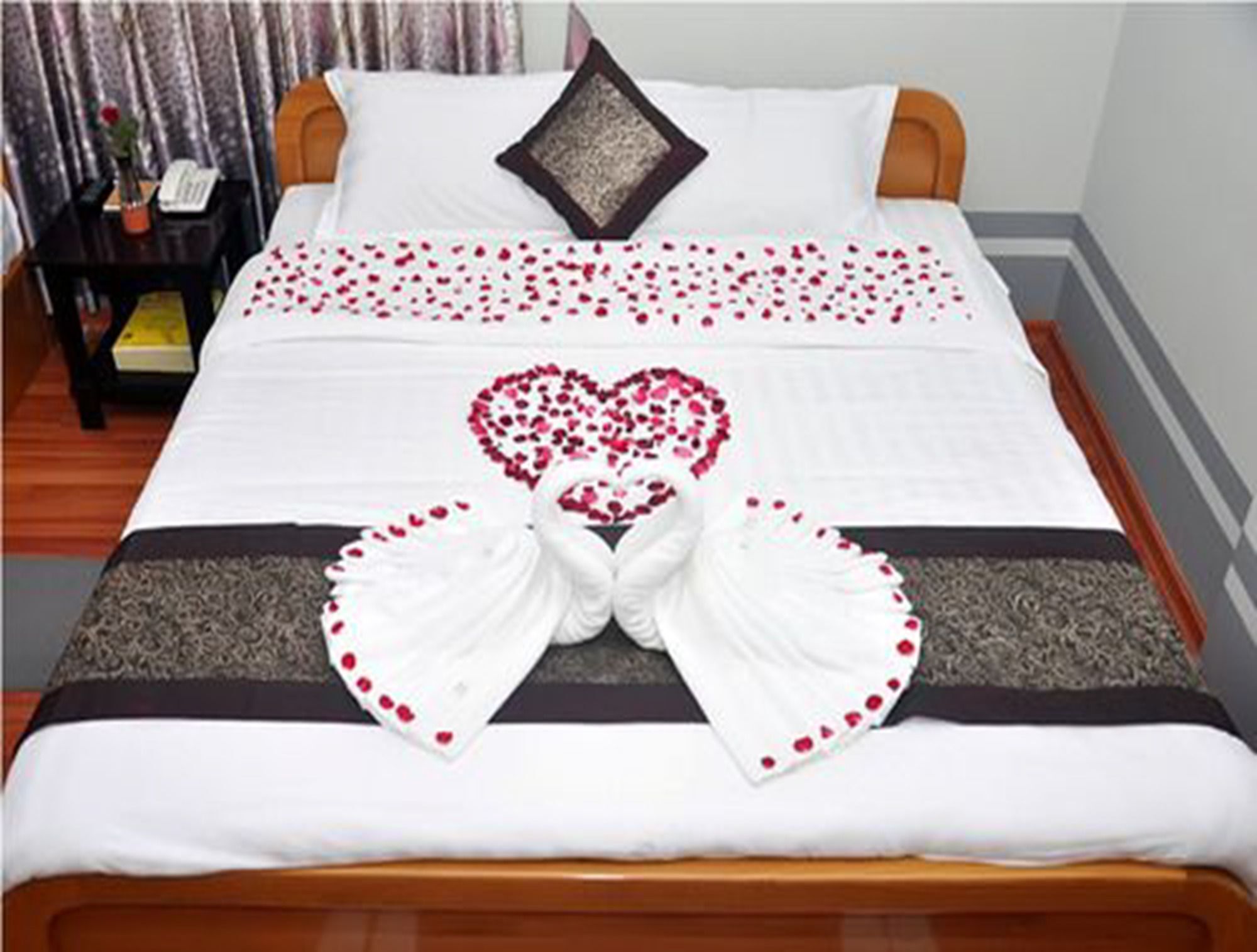 Royal Tulip Hotel Mandalaj Zewnętrze zdjęcie